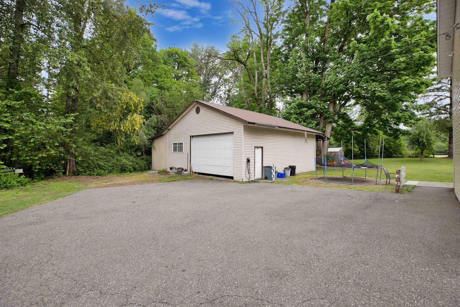 Listing Image 36