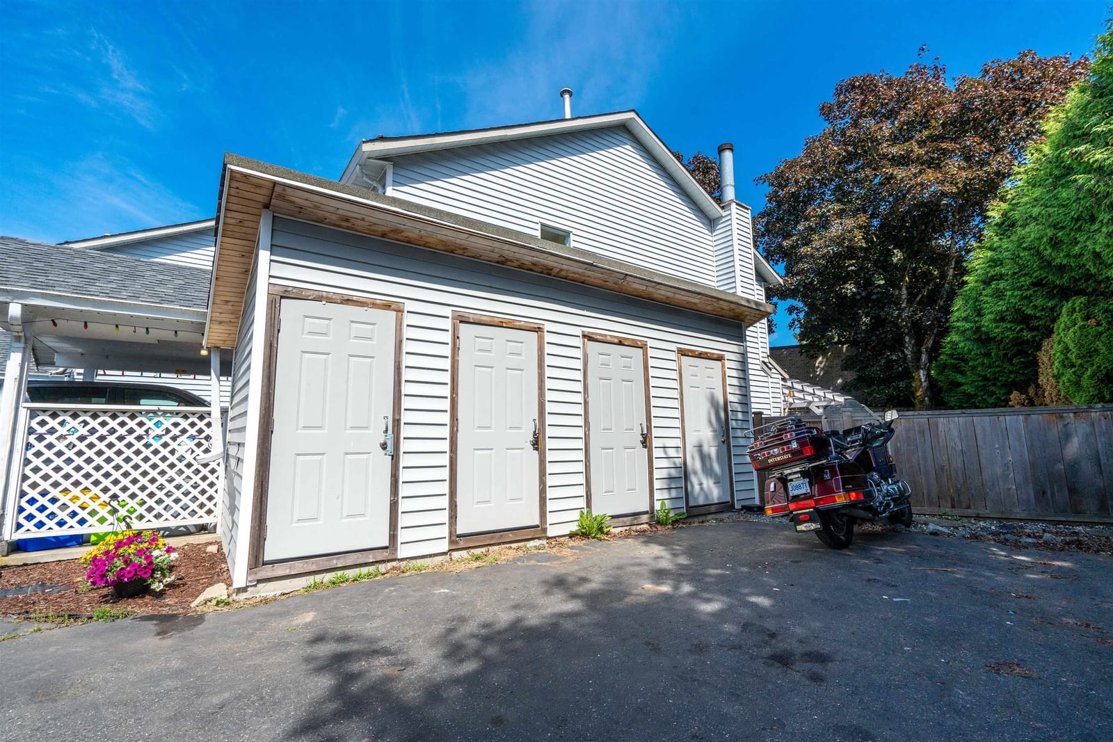 Listing Image 22