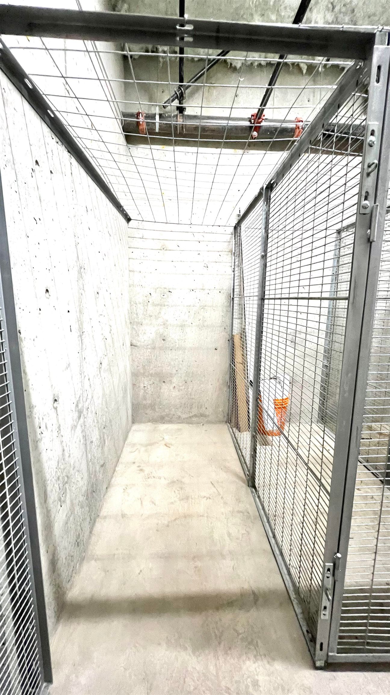 Listing Image 32