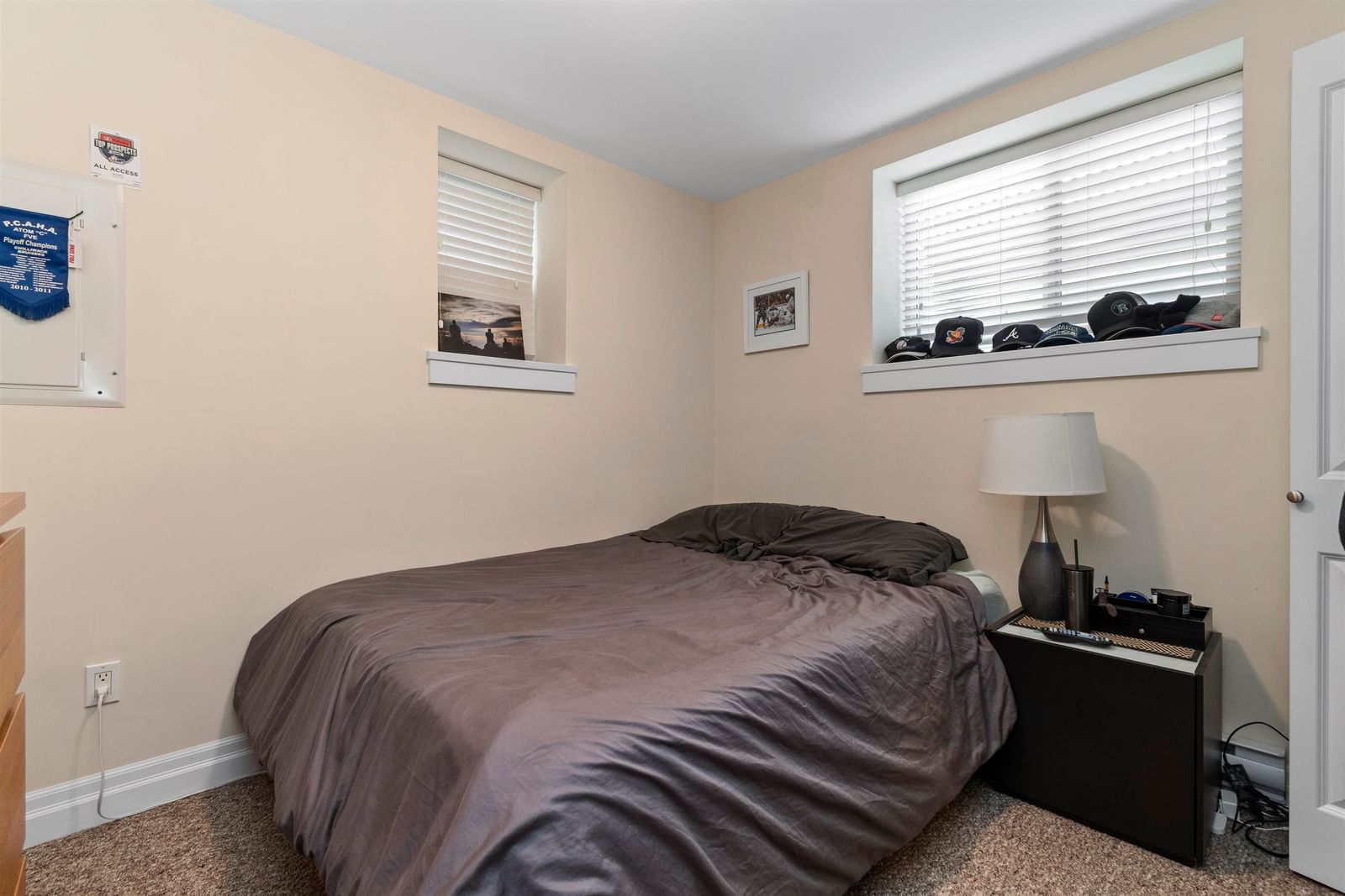 Listing Image 19
