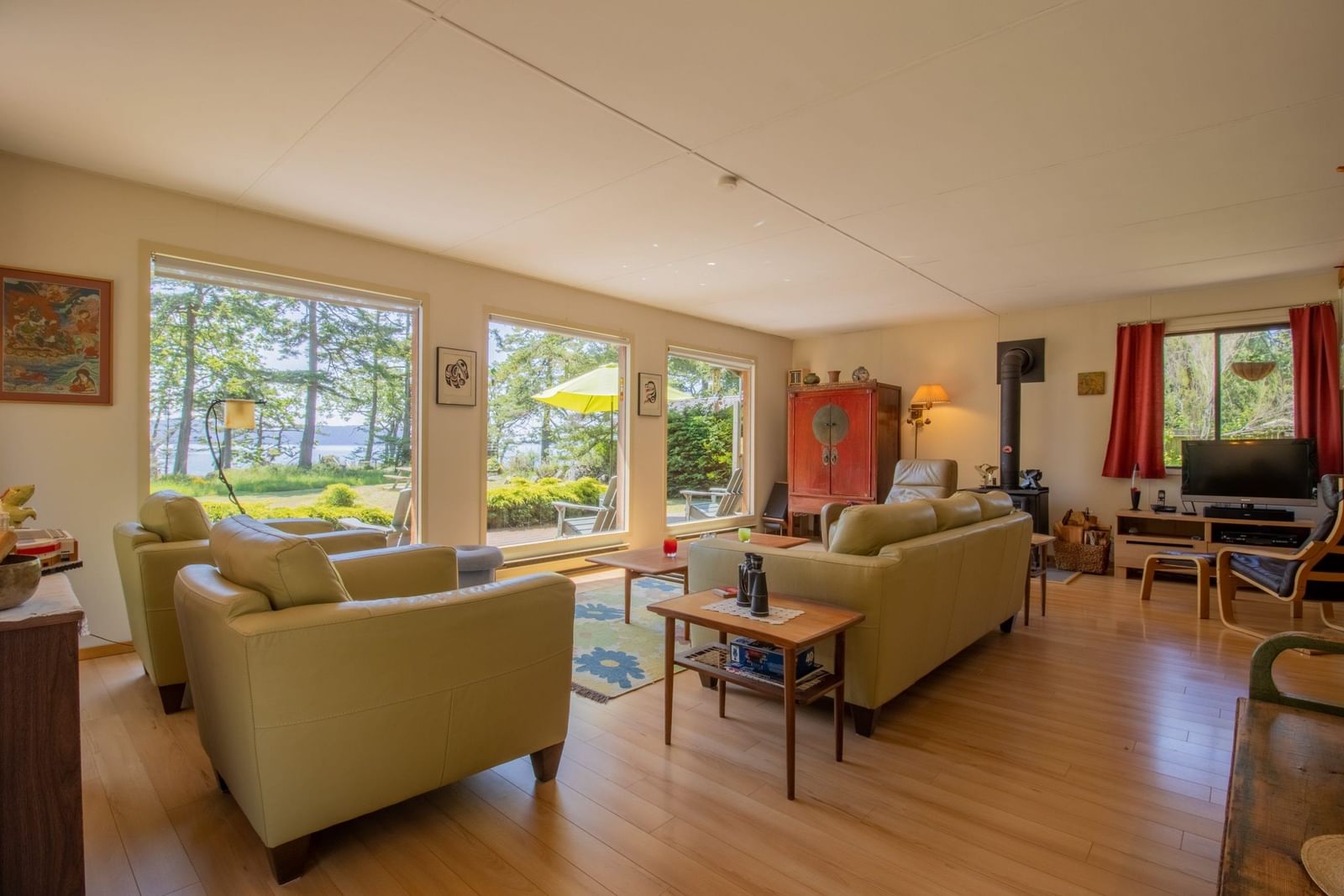 Listing Image 11