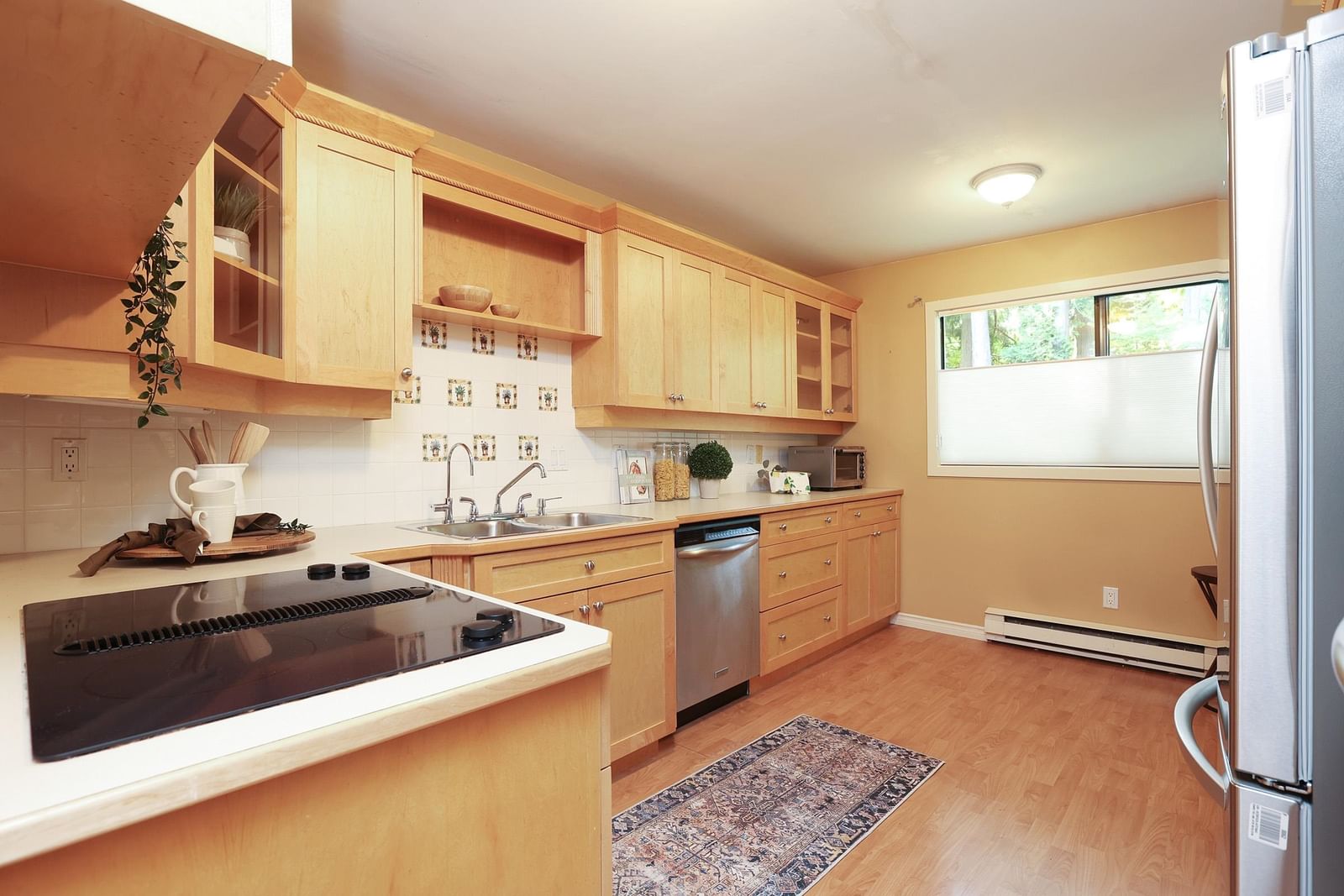 Listing Image 9
