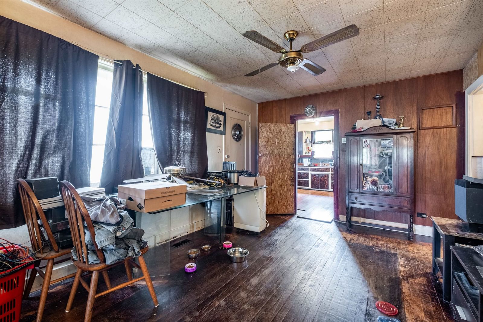 Listing Image 9