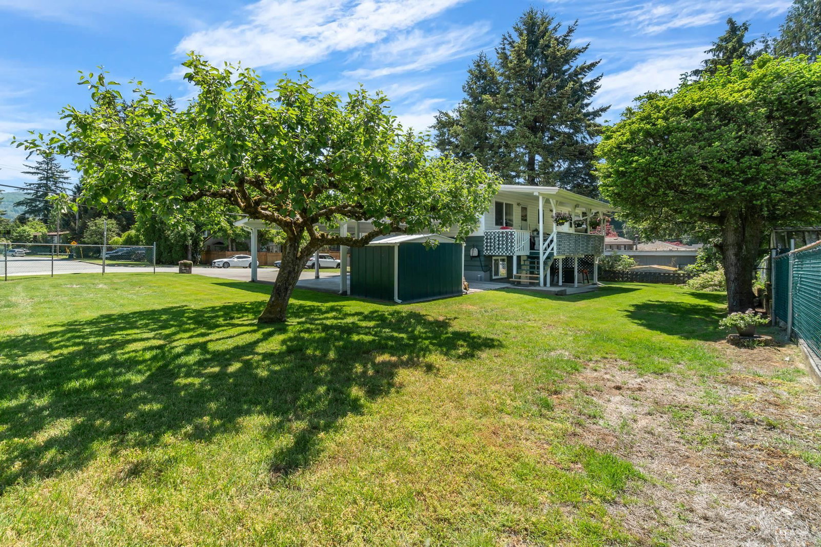 Listing Image 3