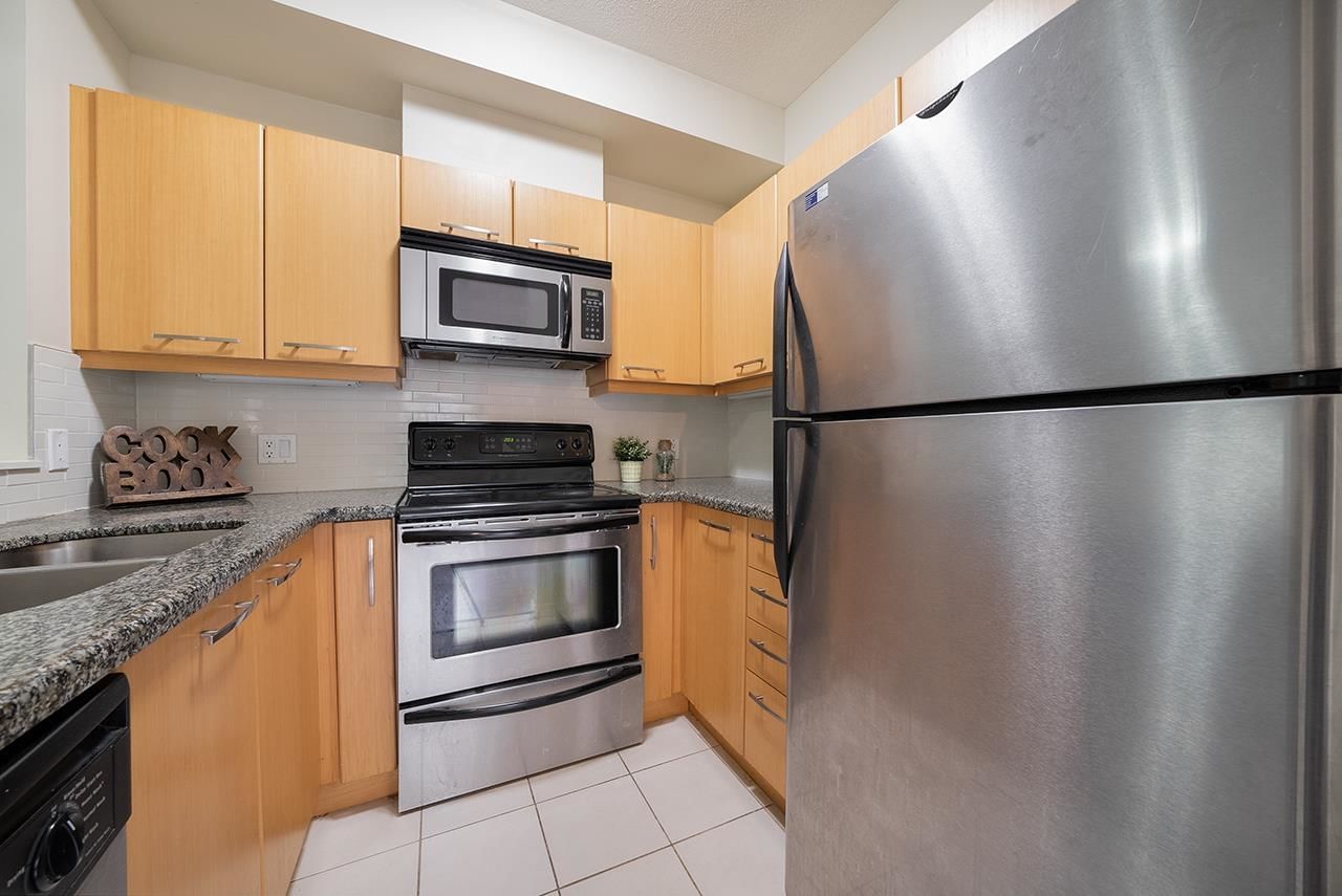 Listing Image 9