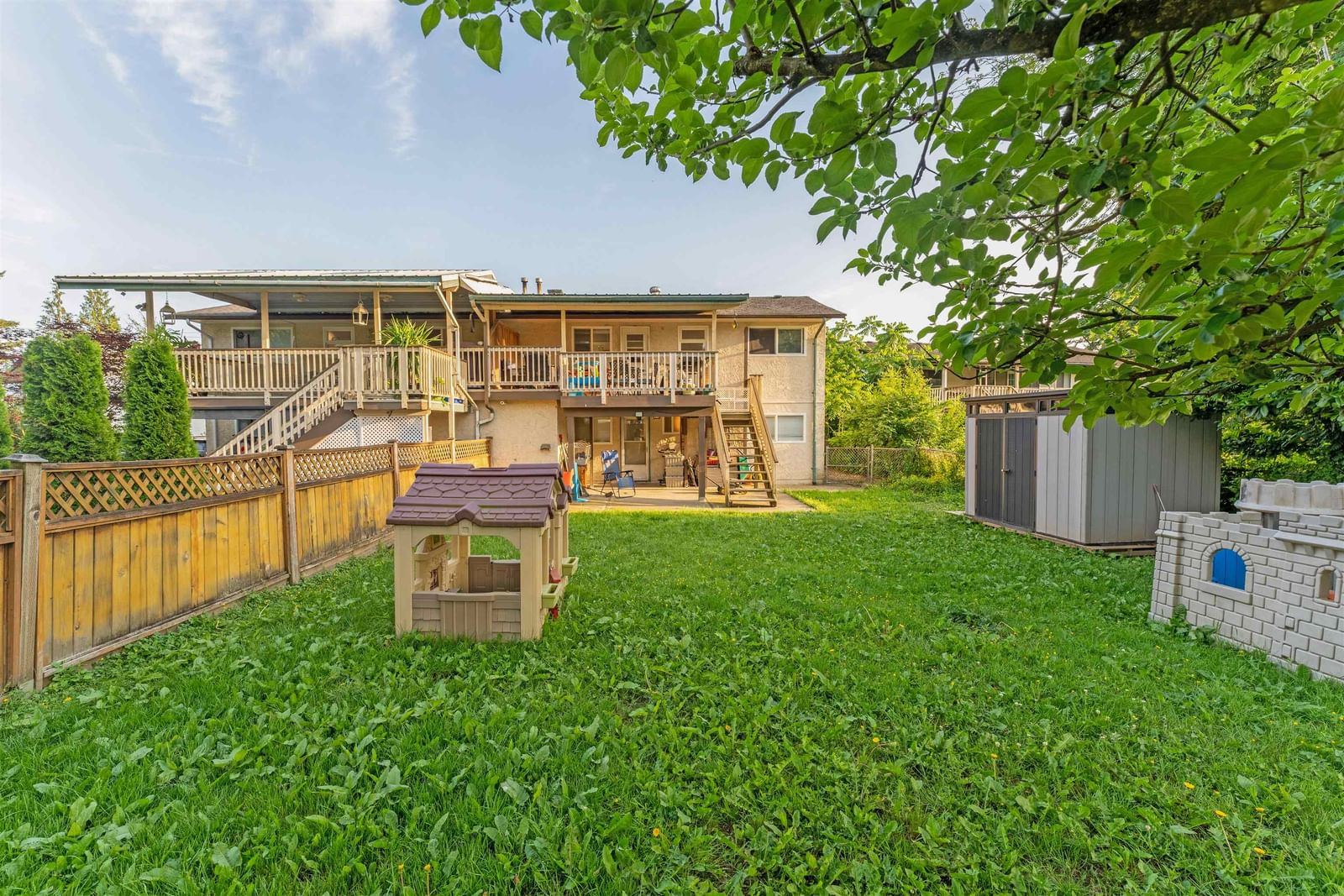 Listing Image 8
