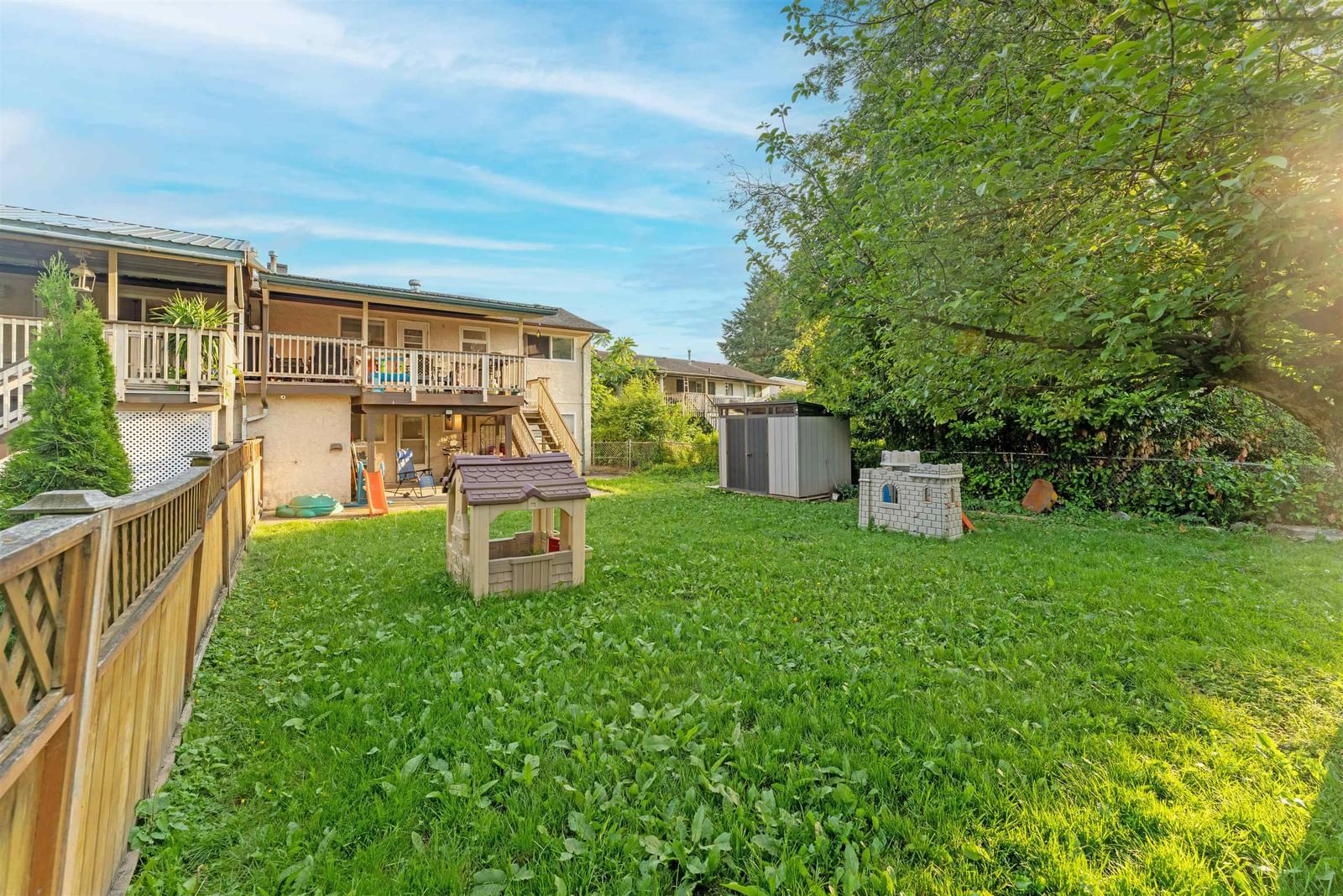 Listing Image 9