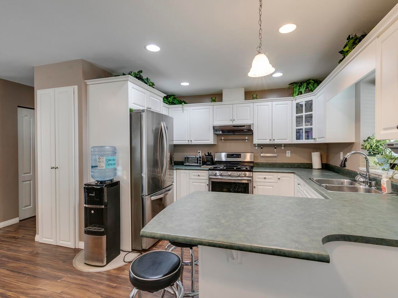 Listing Image 14
