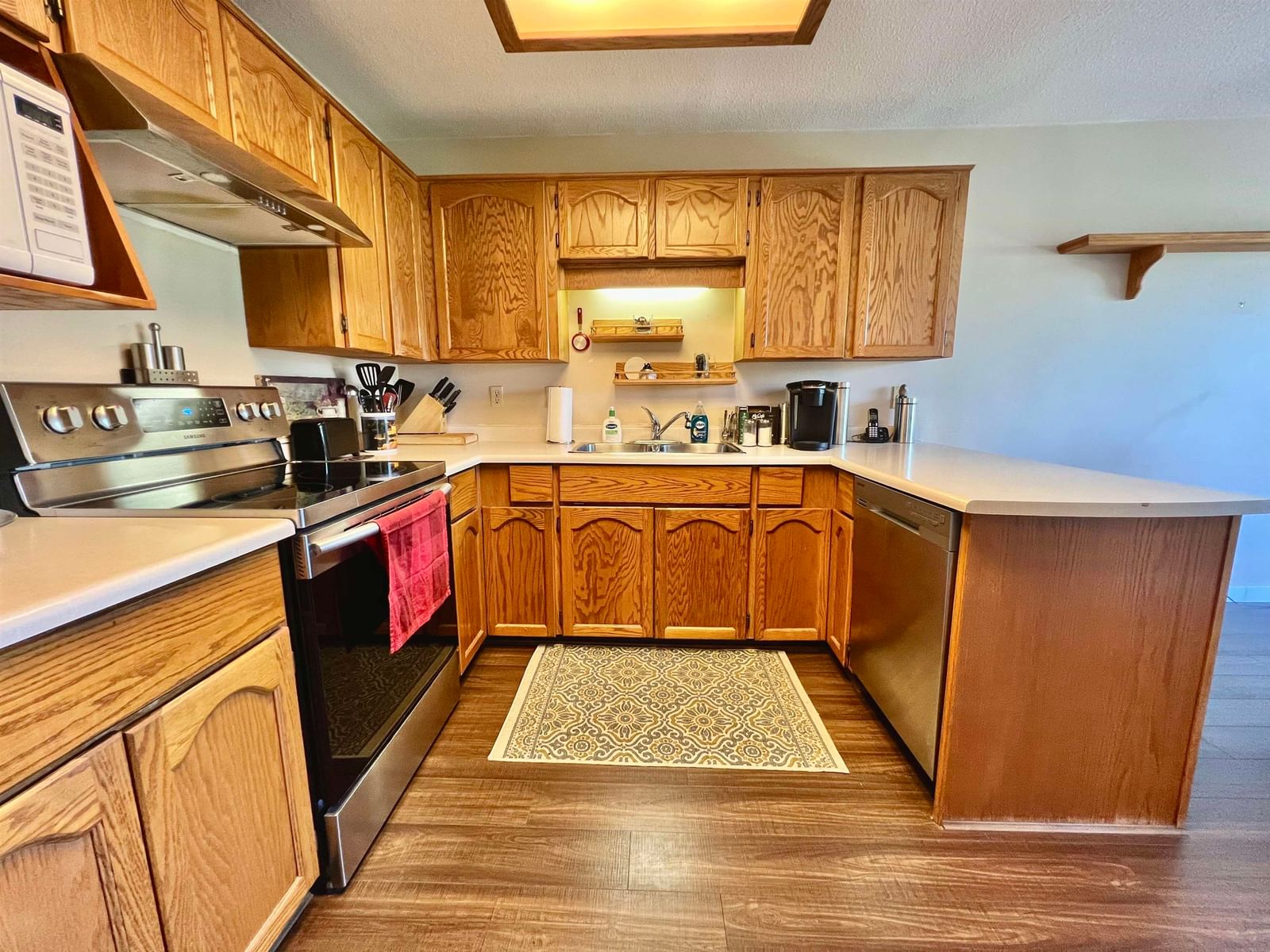 Listing Image 8