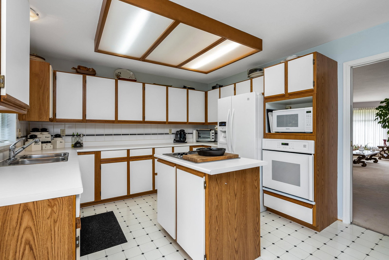 Listing Image 14