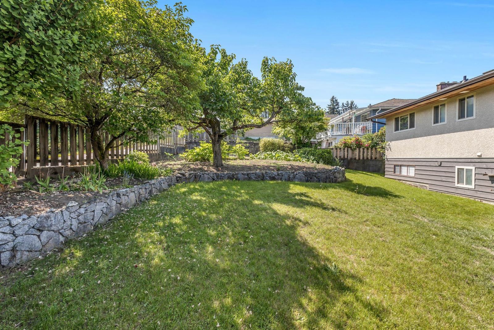 Listing Image 37
