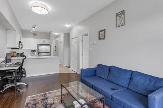 411 - 14877 100 Avenue