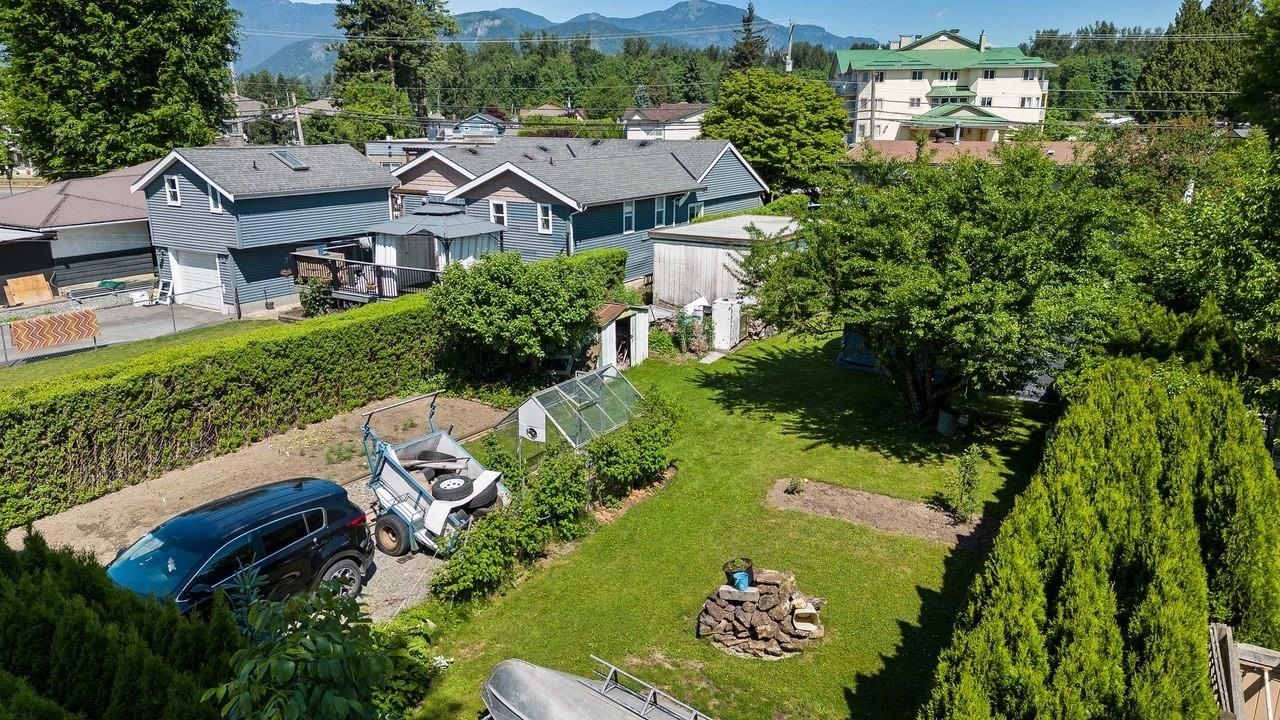 Listing Image 9