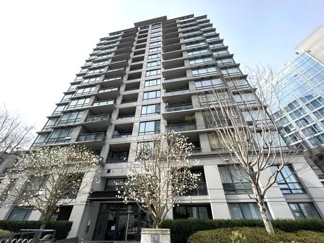 1609 - 3111 Corvette Way