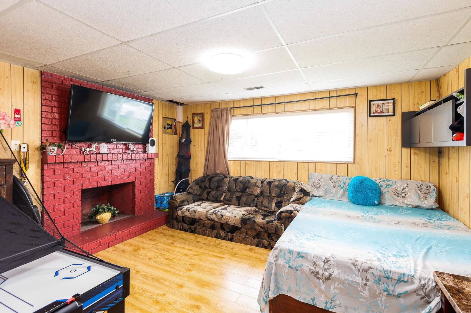 Listing Image 14