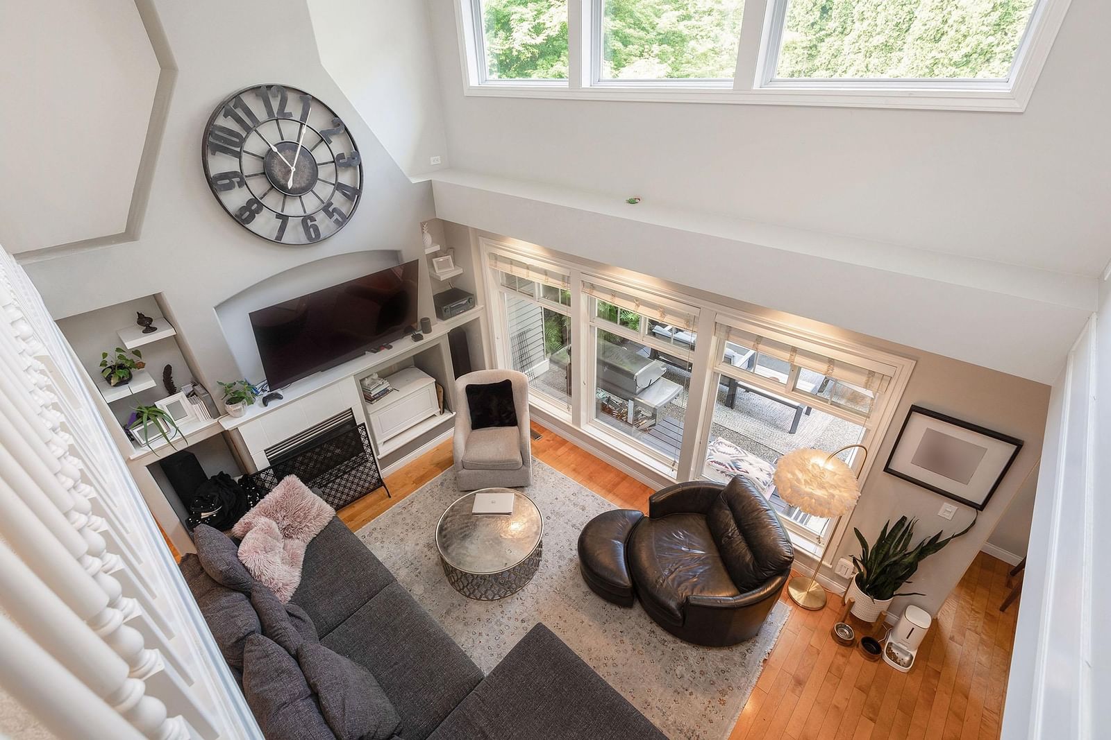 Listing Image 10