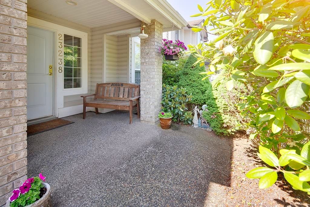 Listing Image 4