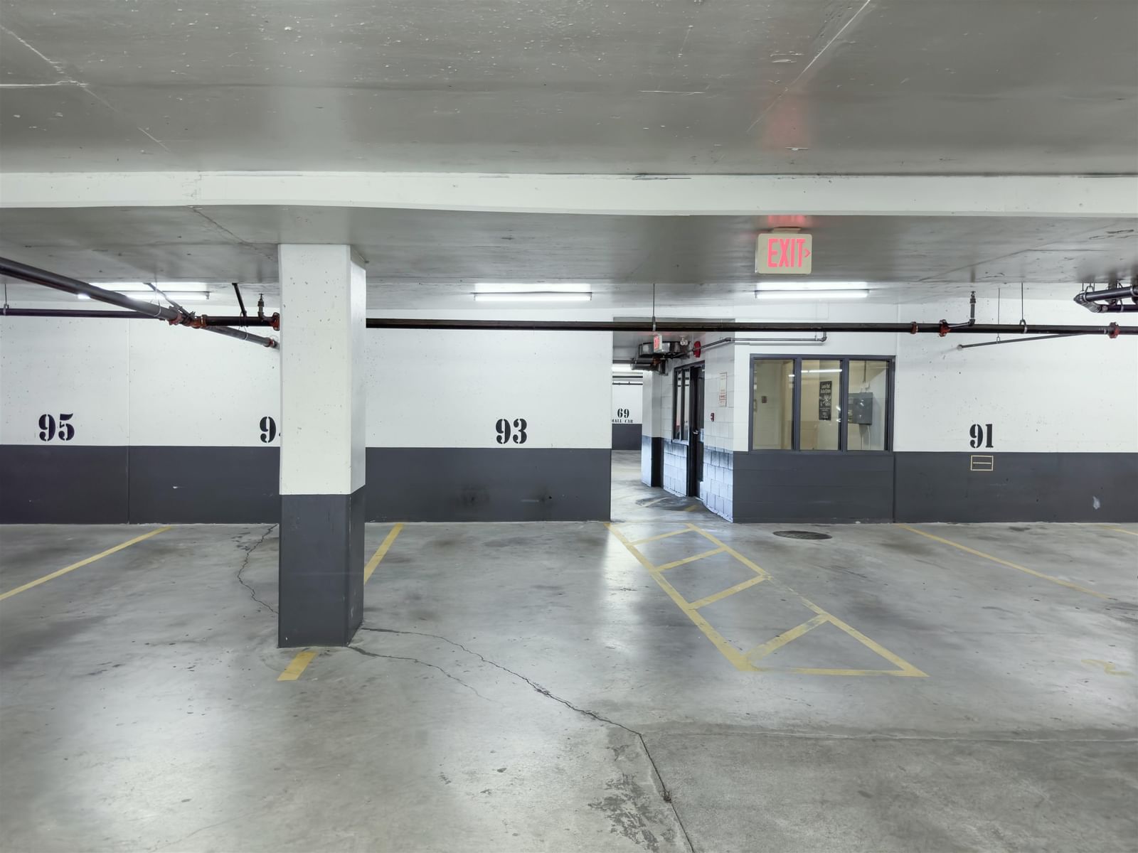 Listing Image 14