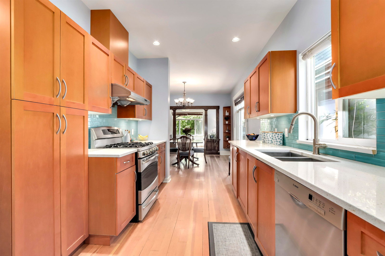 Listing Image 14