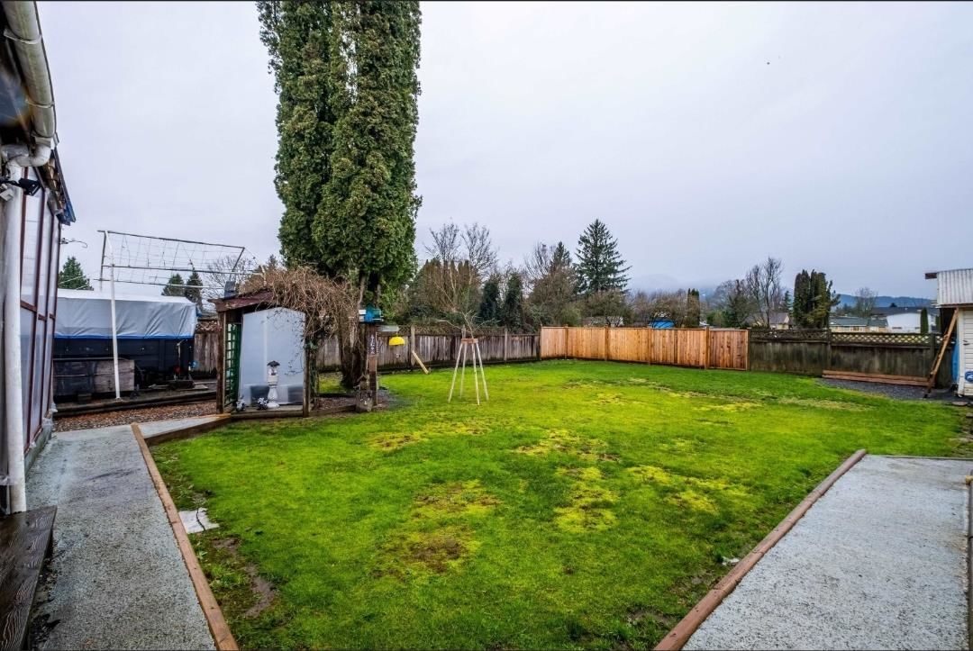 Listing Image 6