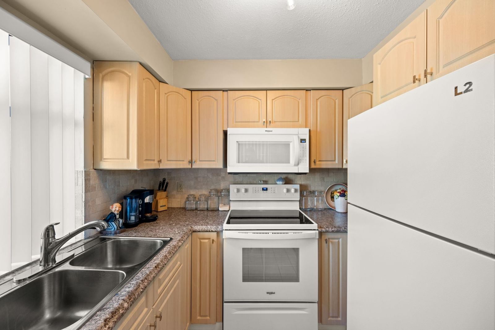 Listing Image 18