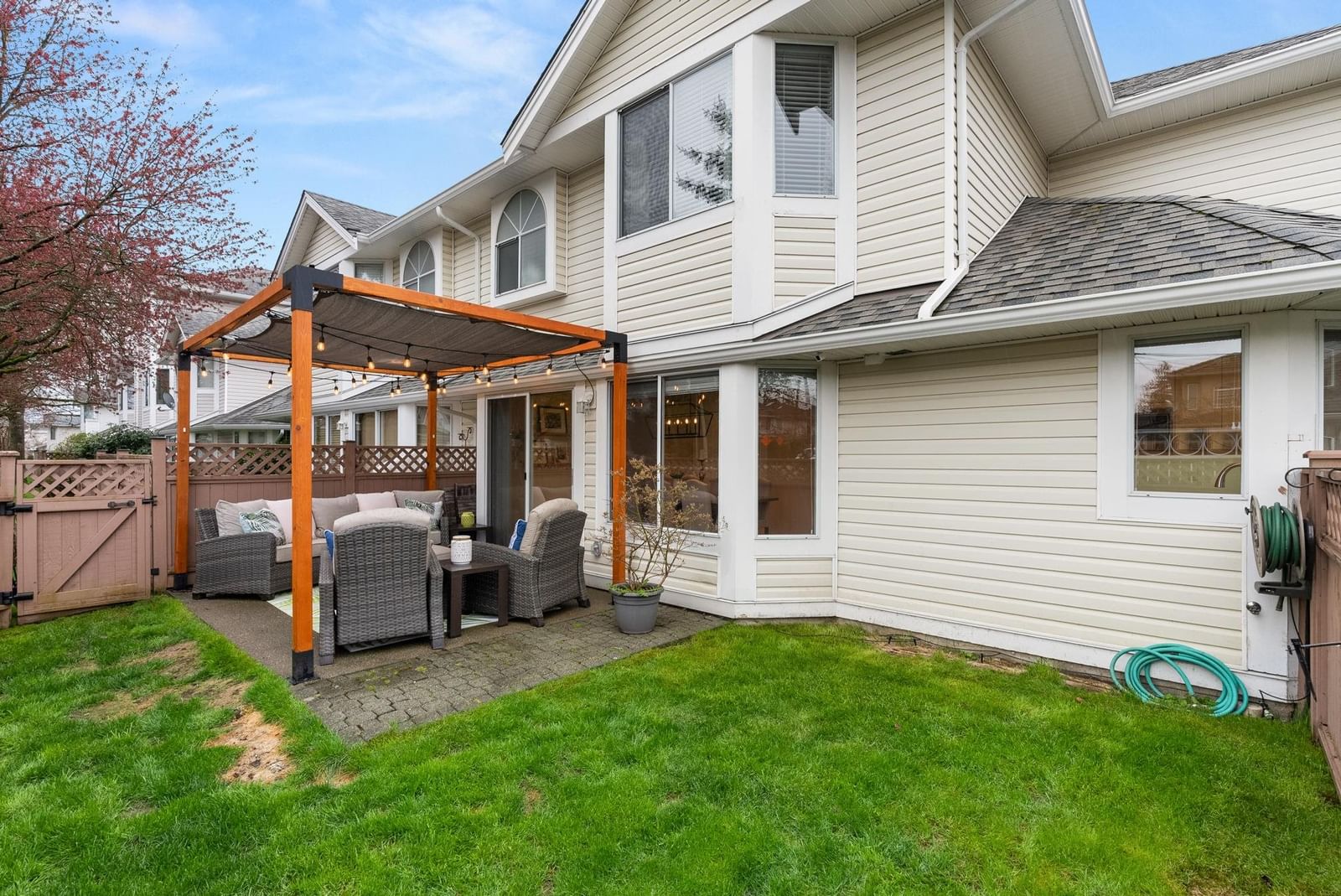 Listing Image 17