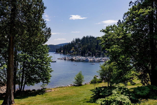 2463 Panorama Drive