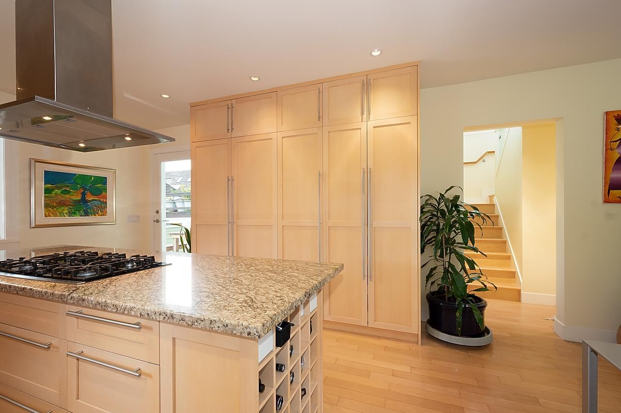 Listing Image 9