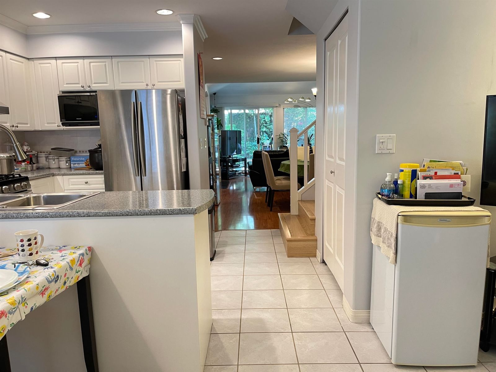 Listing Image 10