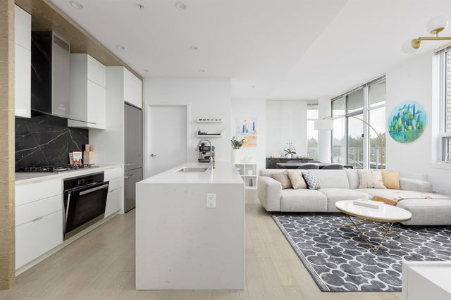 502 - 6733 Cambie Street