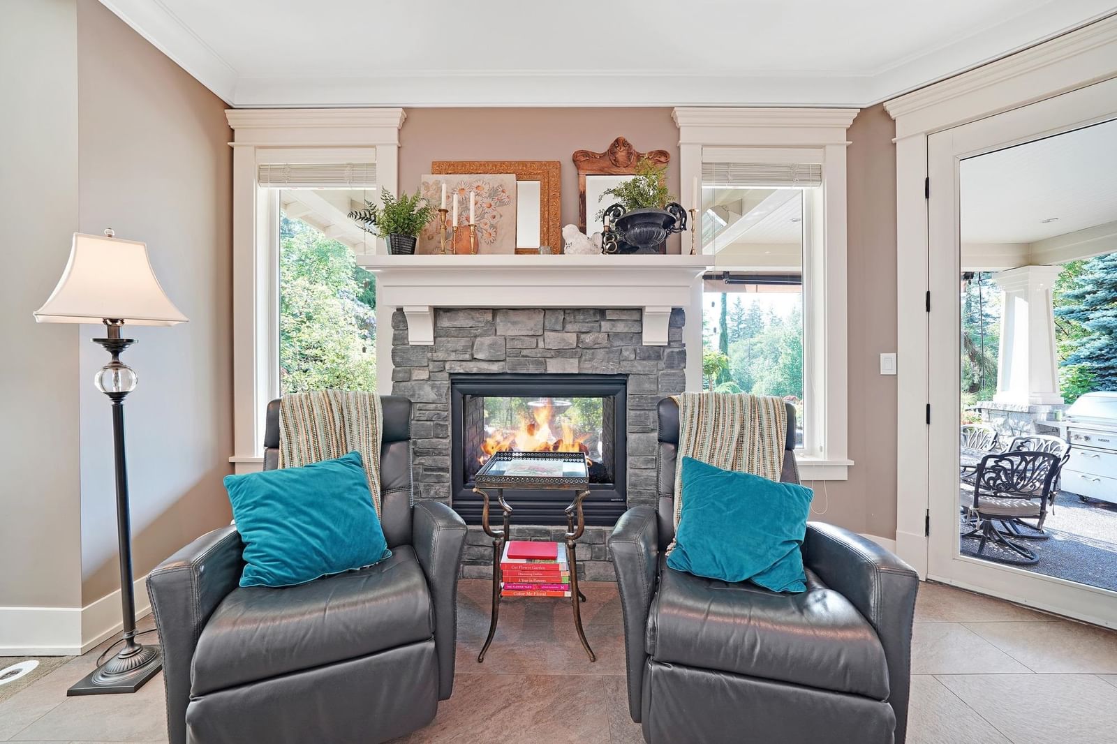 Listing Image 9