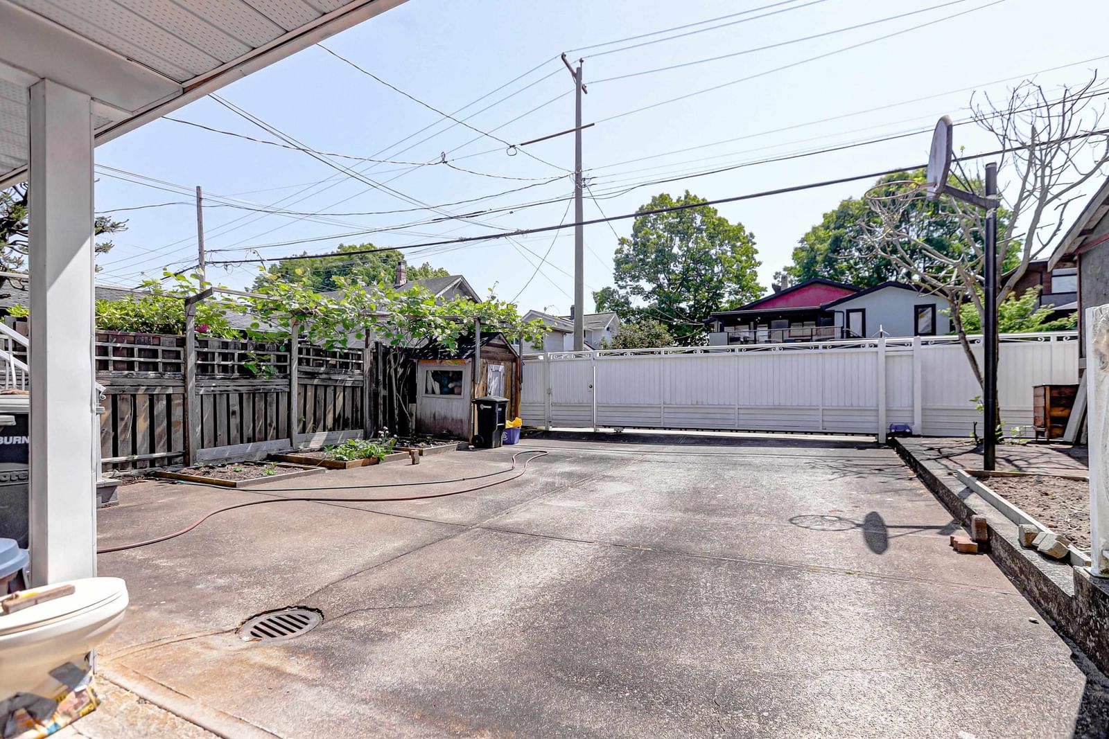 Listing Image 29
