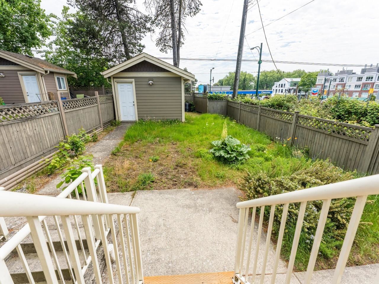 Listing Image 19