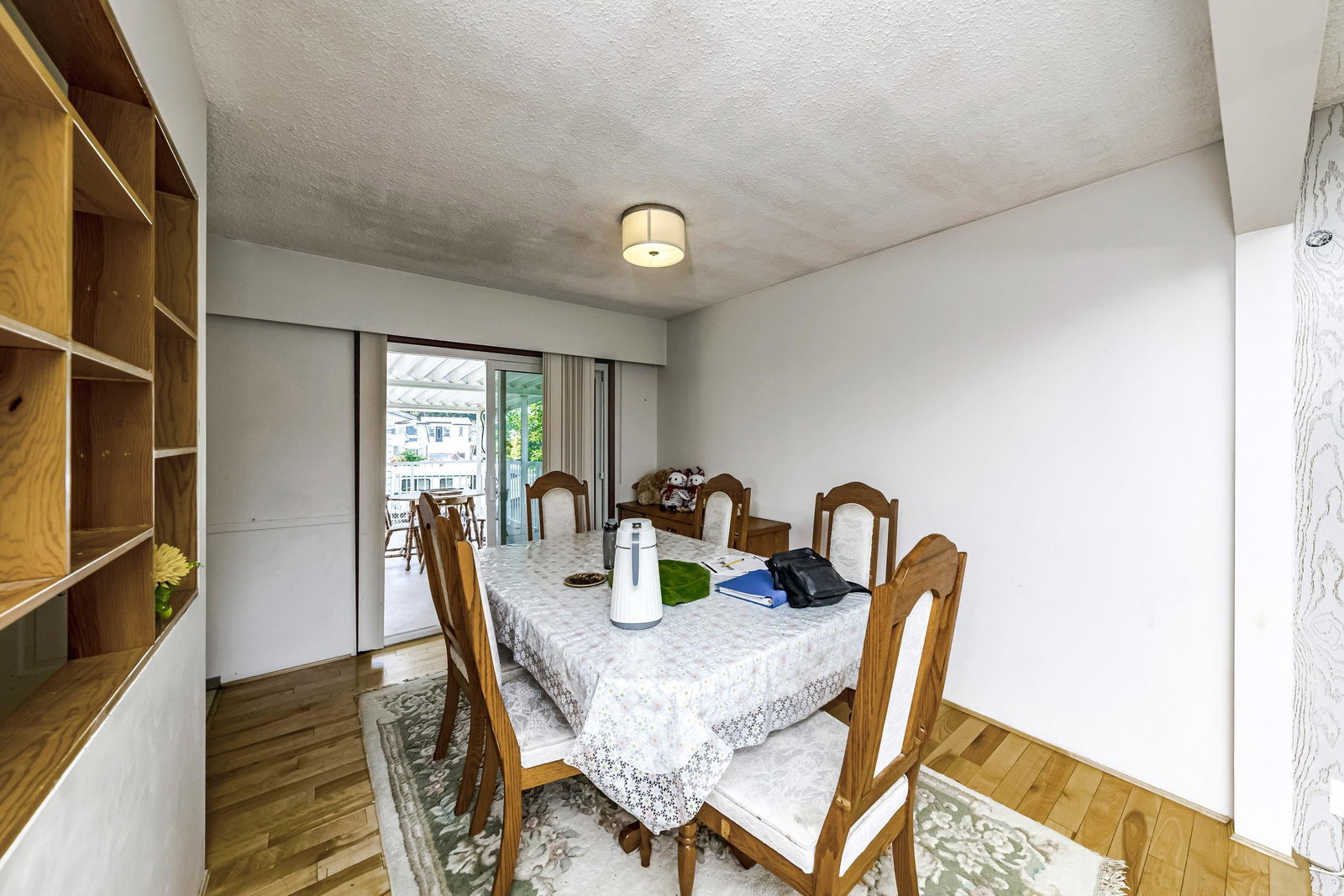 Listing Image 11