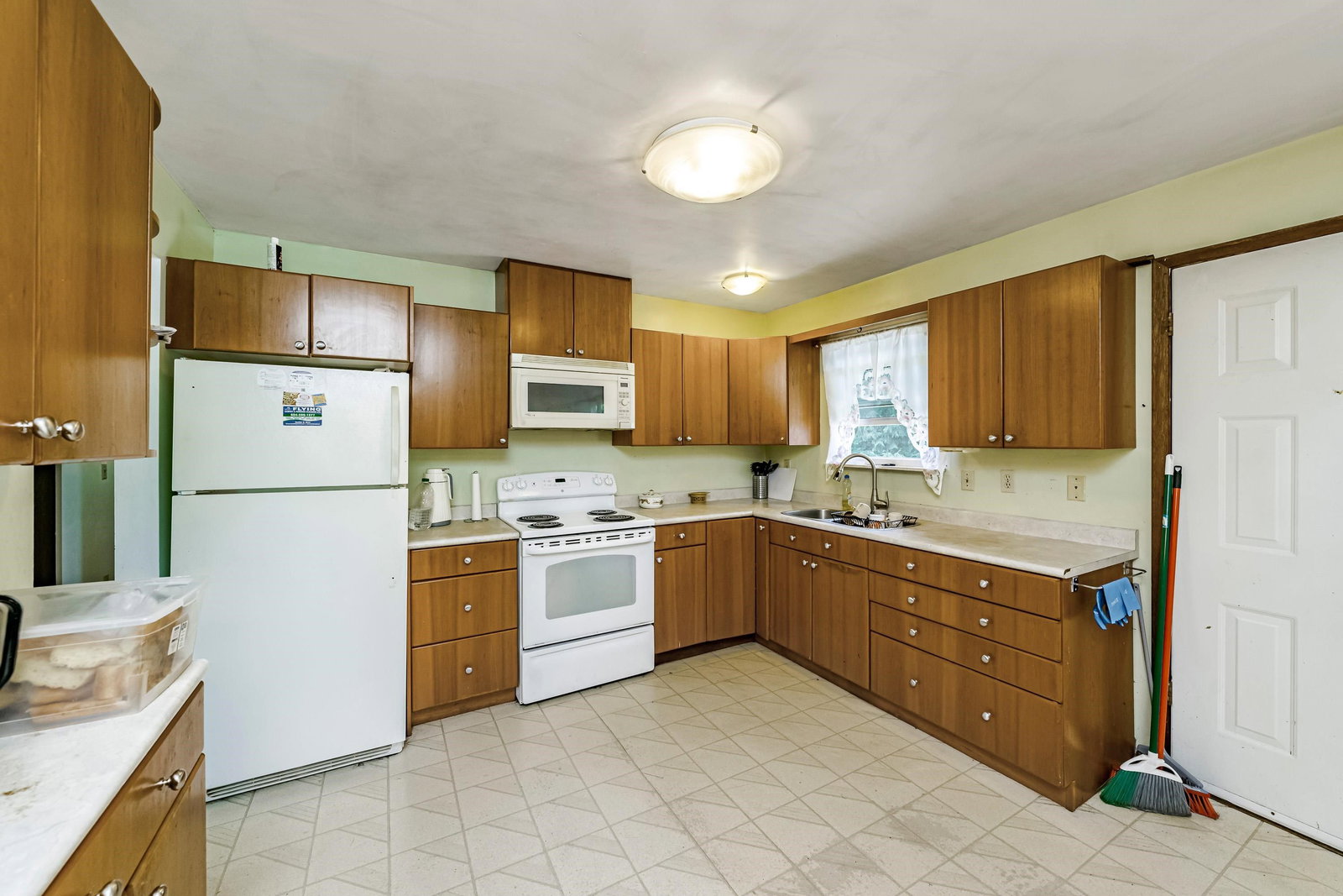 Listing Image 14