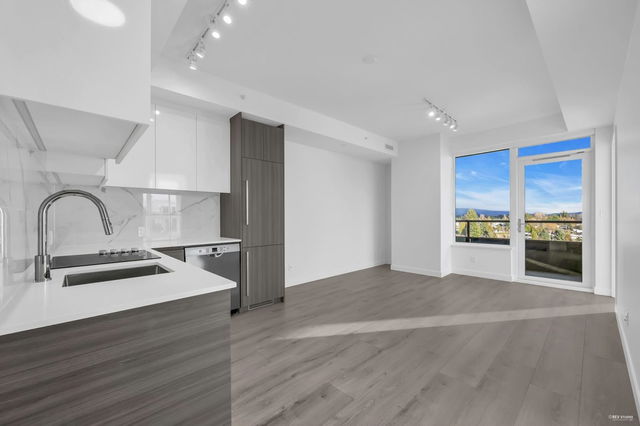 1703 - 10626 City Parkway