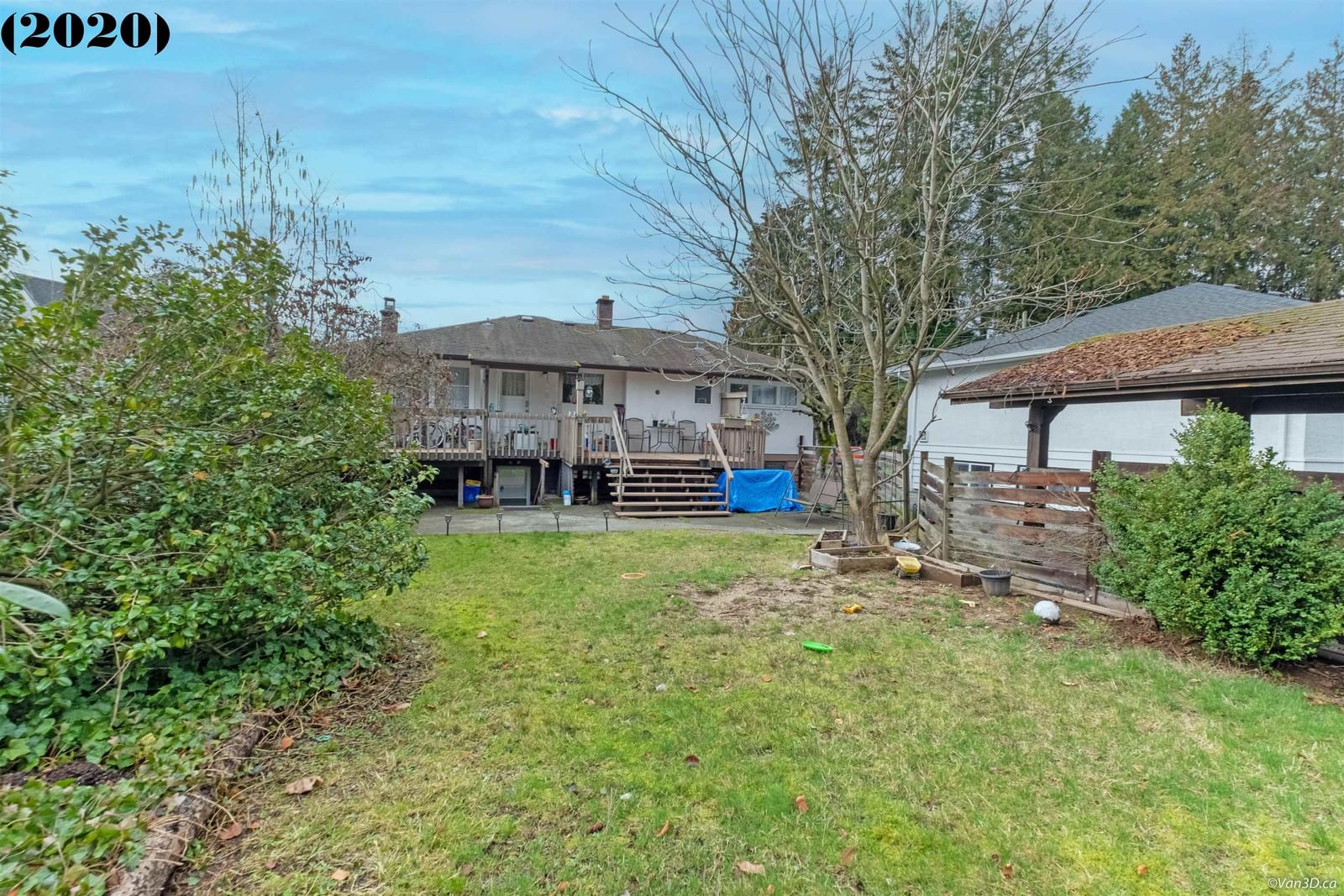 Listing Image 4