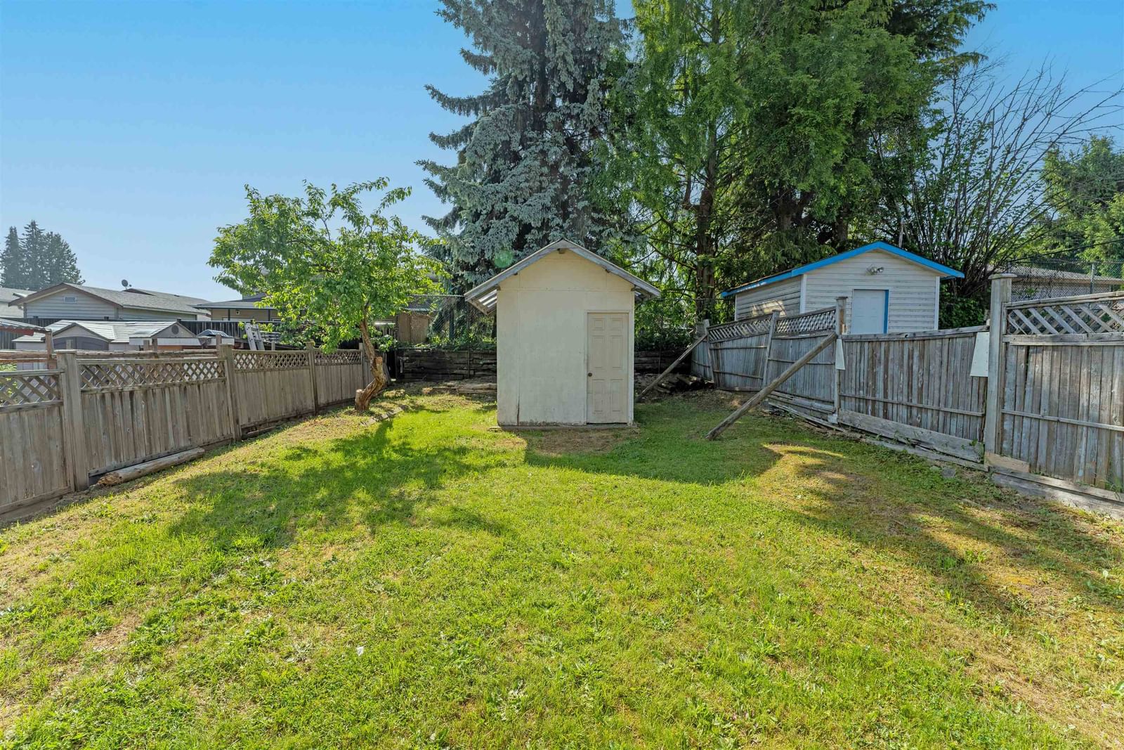 Listing Image 6