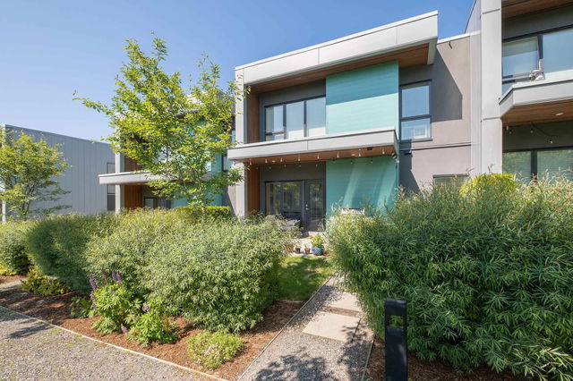37 - 3596 Salal Drive