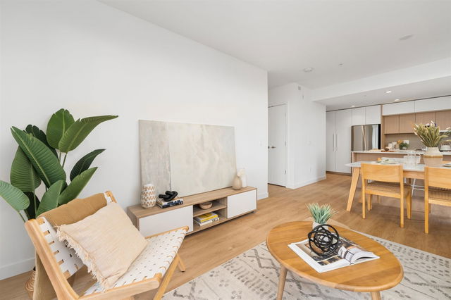 404 - 9888 University Crescent
