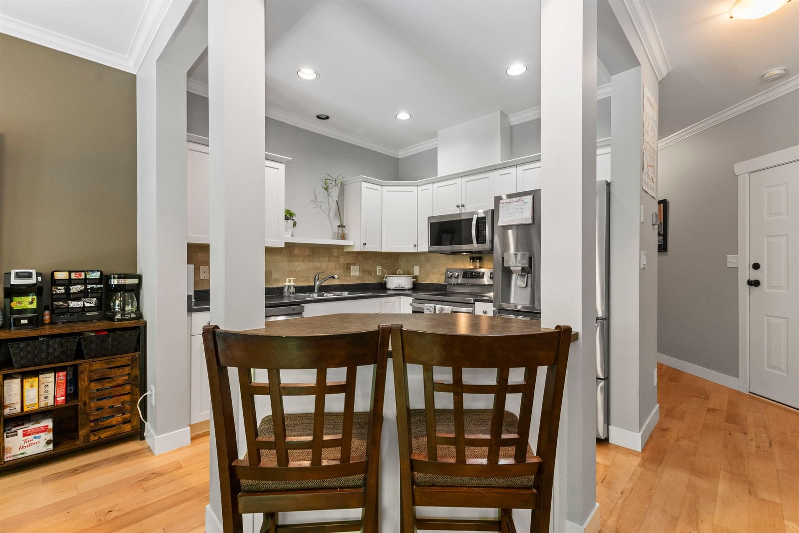 Listing Image 12