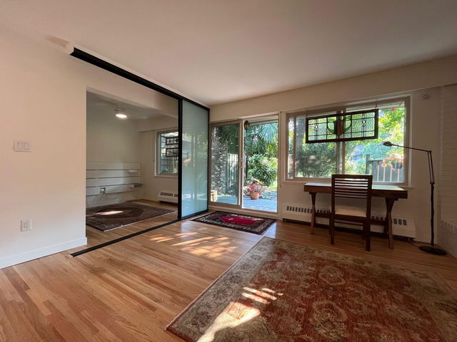 402 - 235 Keith Road