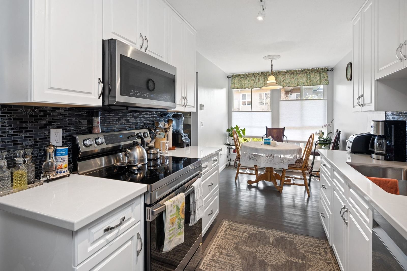 Listing Image 19