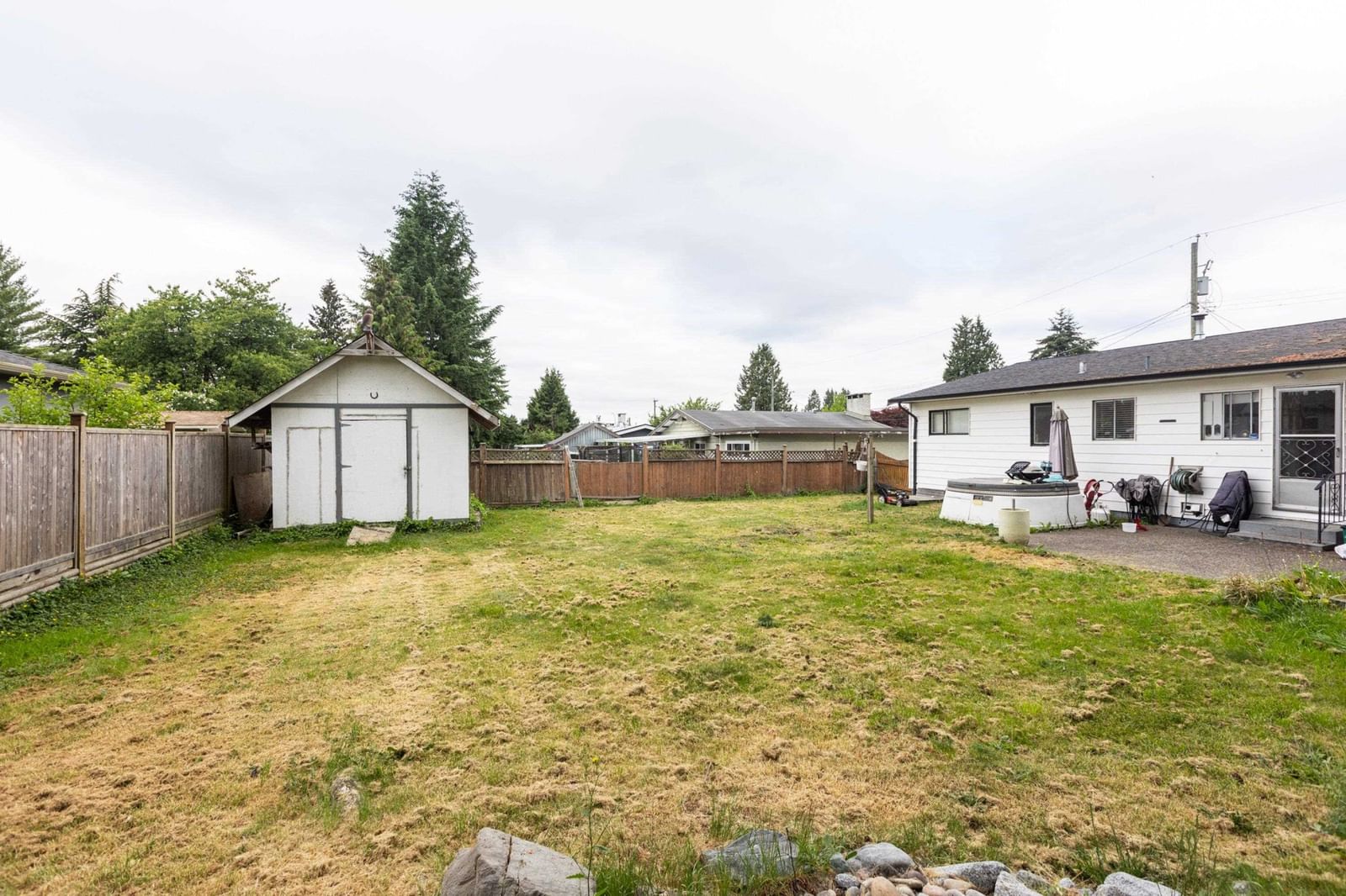 Listing Image 14