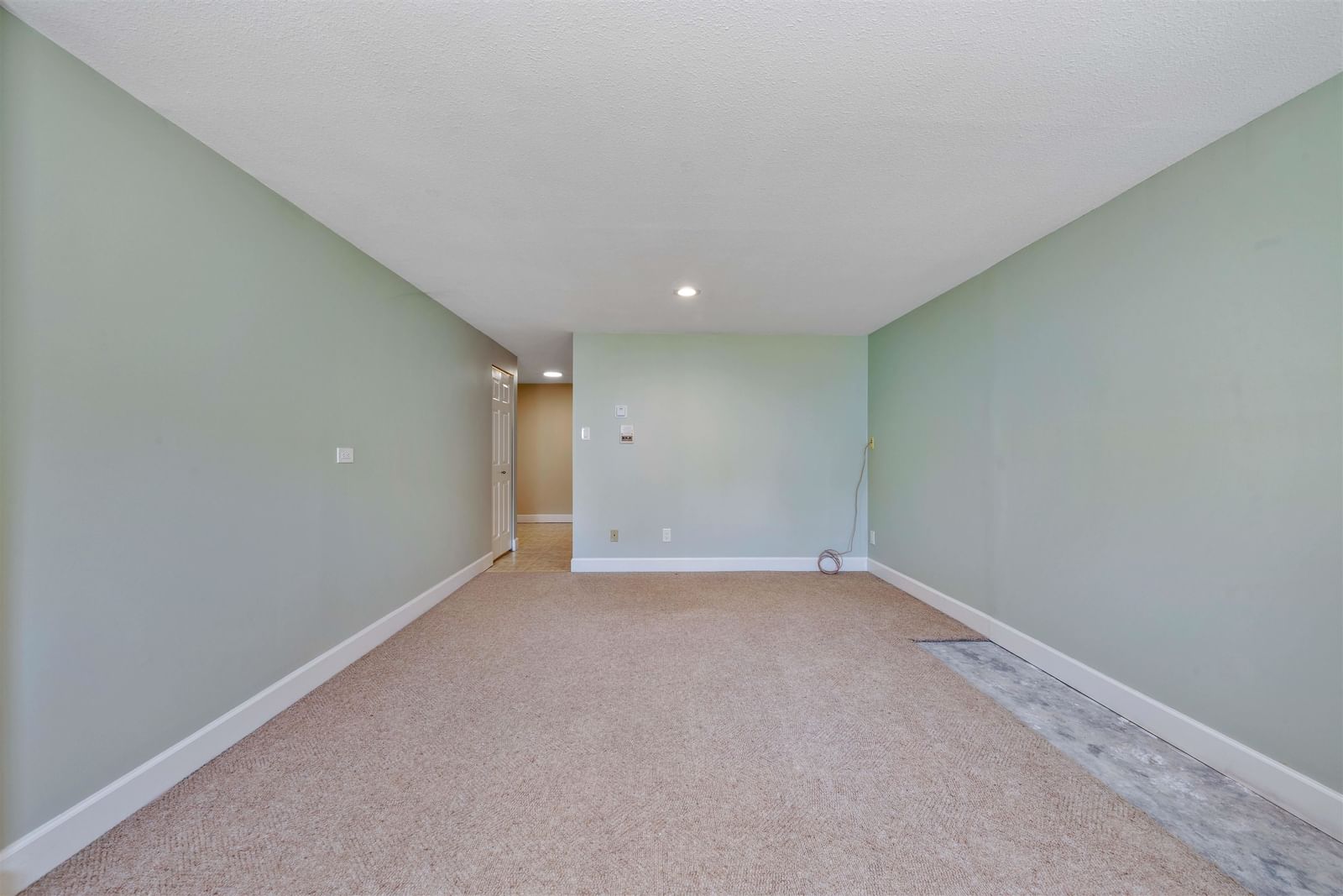 Listing Image 26