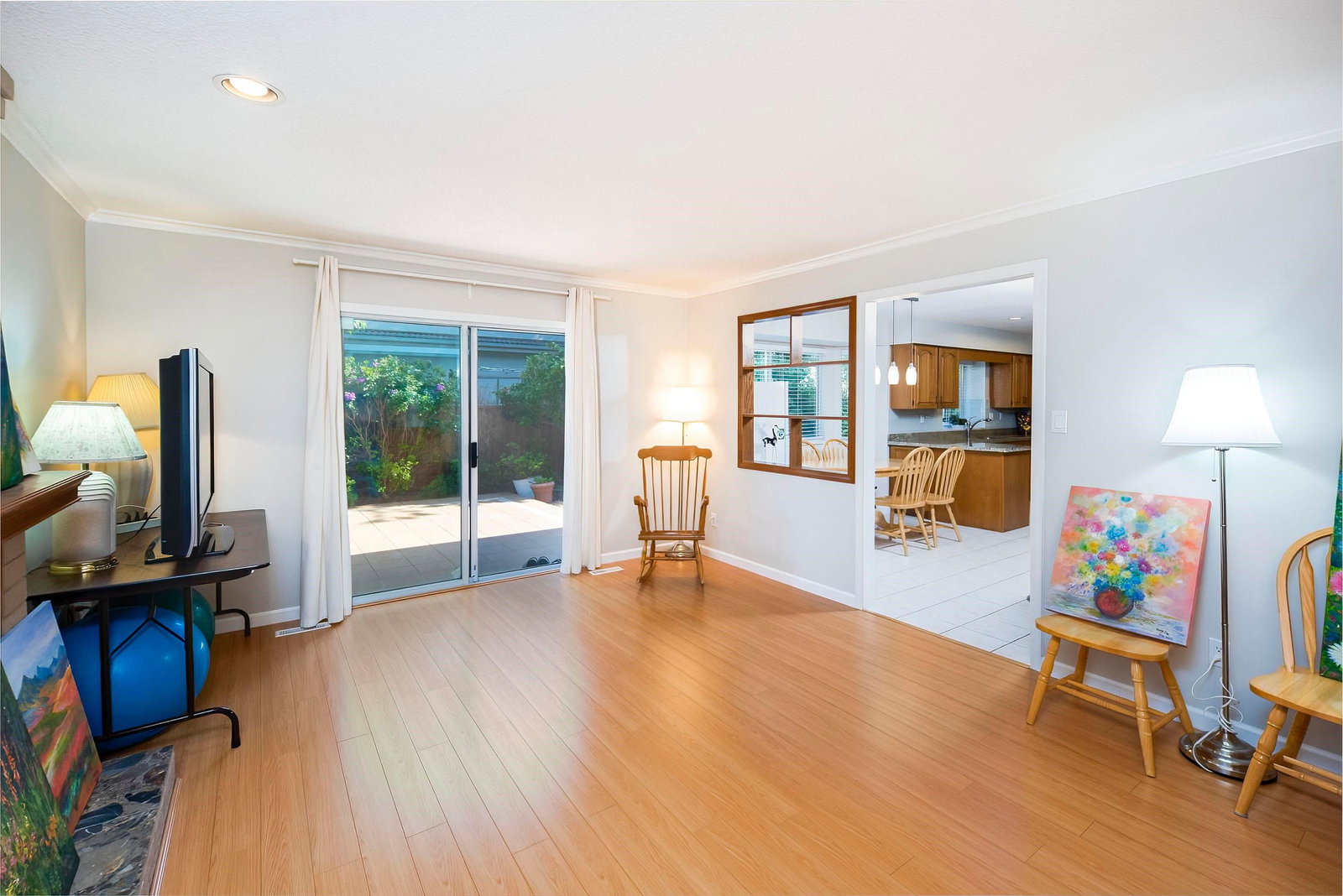 Listing Image 9
