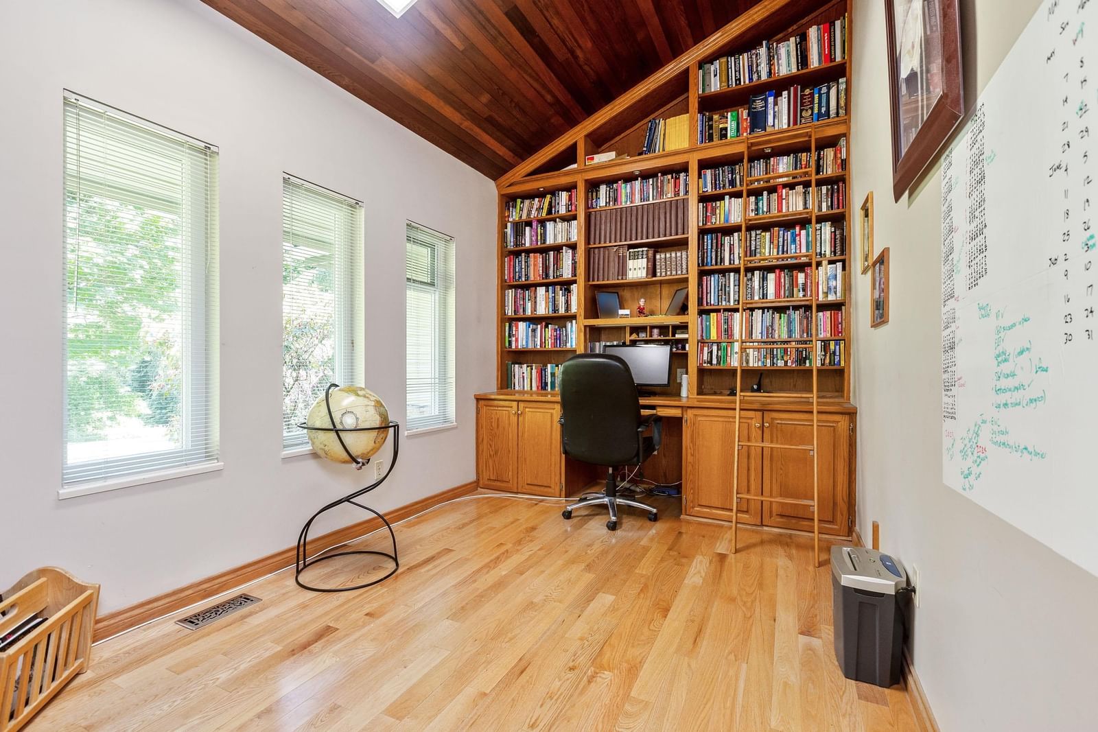 Listing Image 19