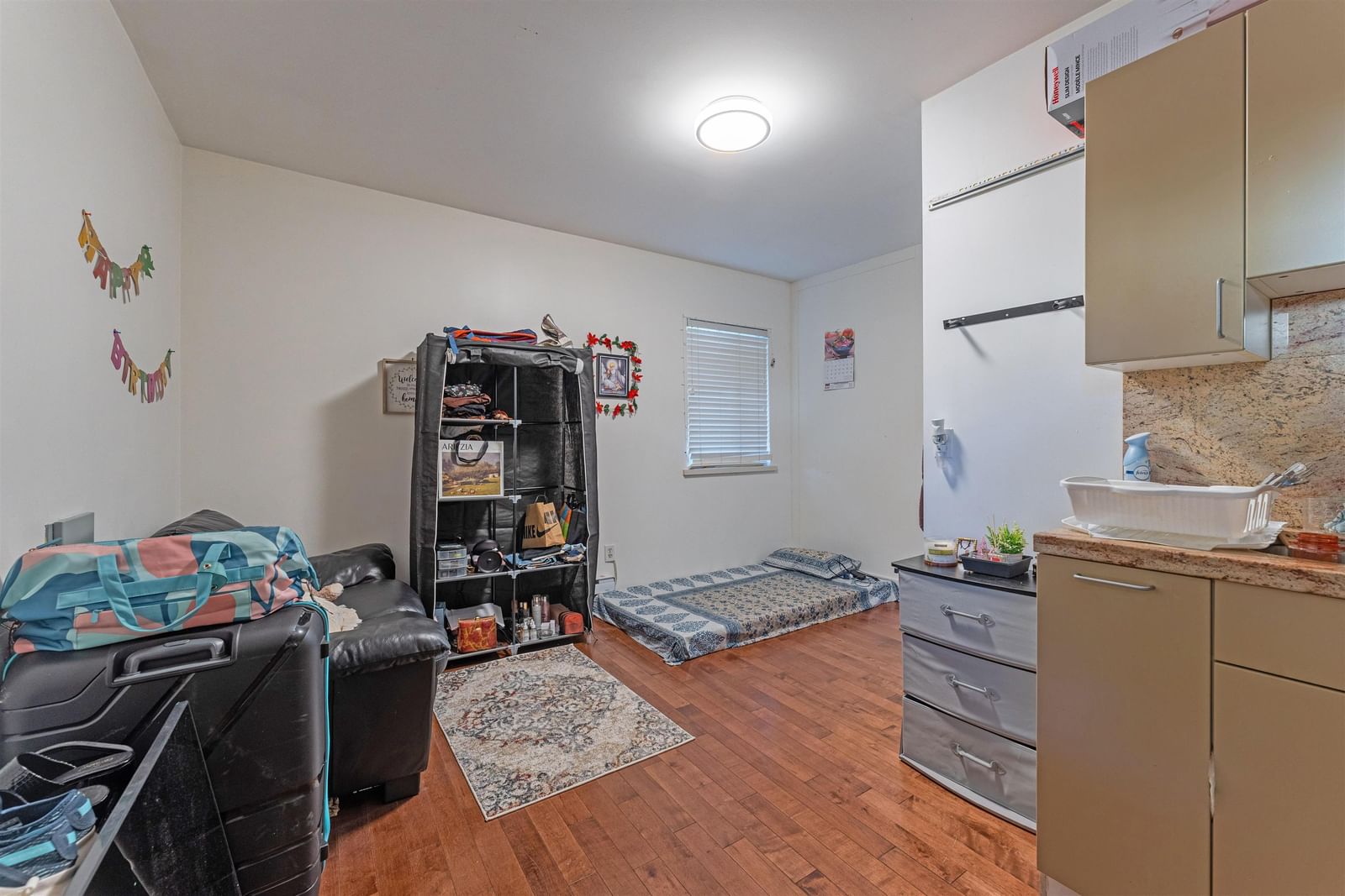Listing Image 37