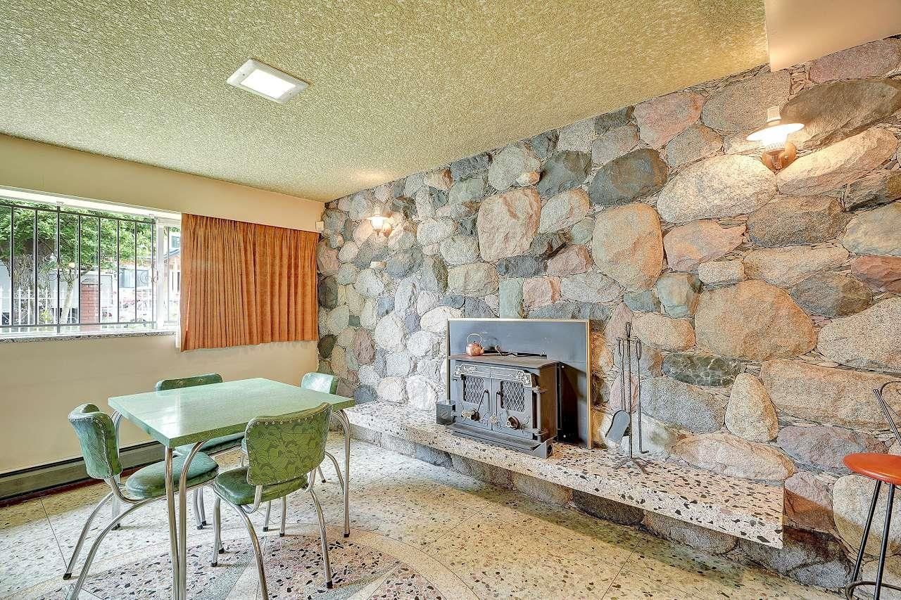 Listing Image 19