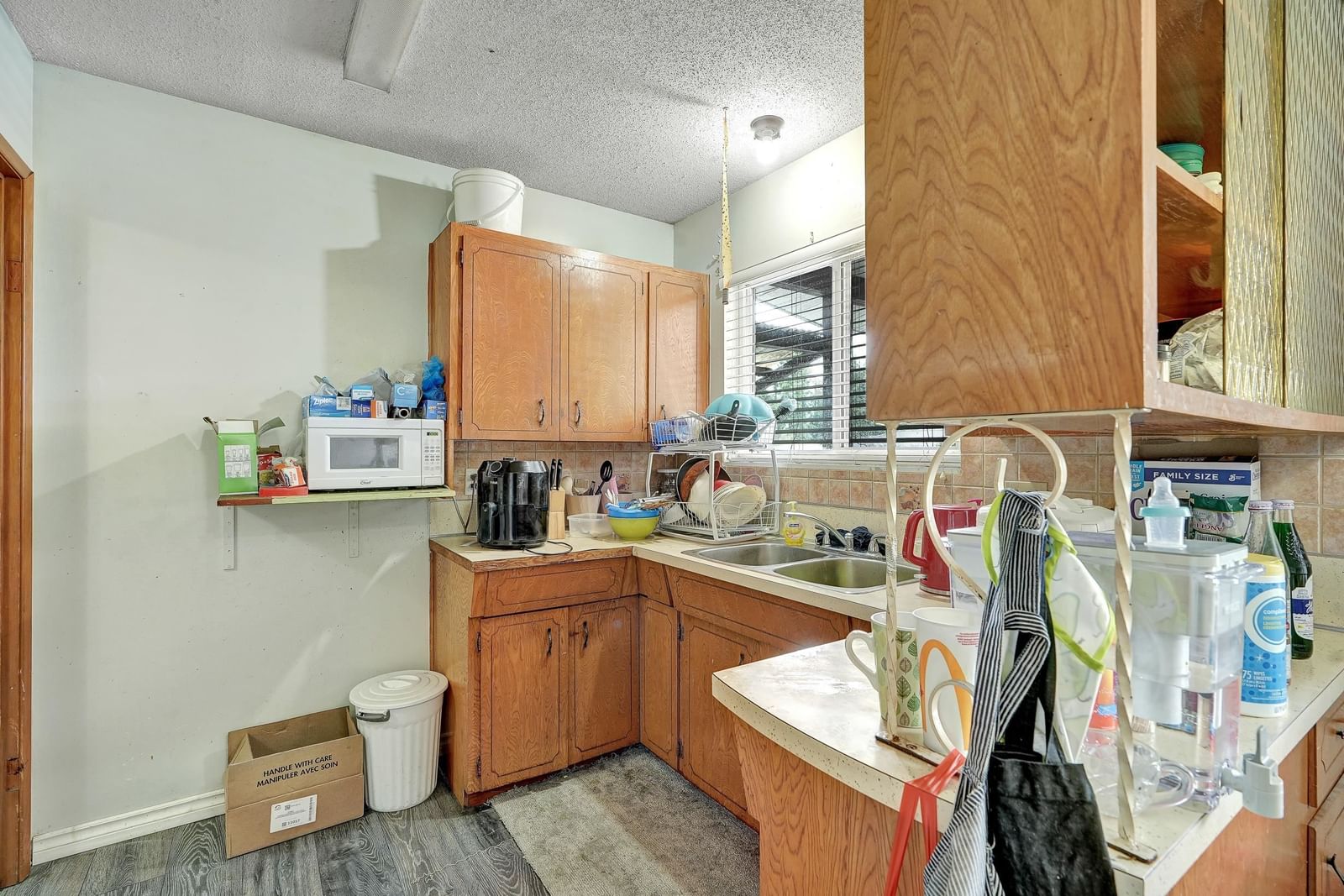 Listing Image 8